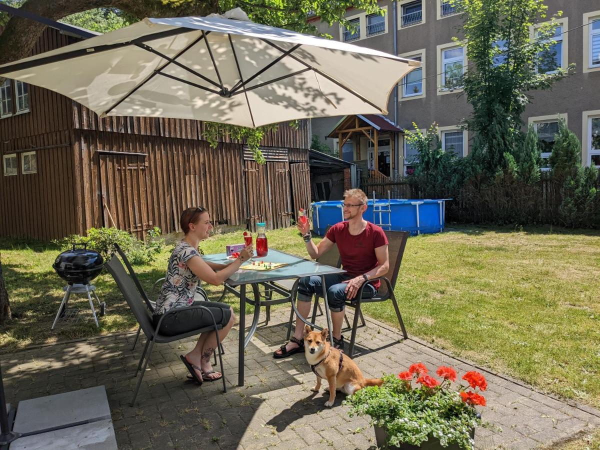 H1 - Urlaubsmagie - Pool & Terrasse Zum Entspannen Sebnitz Dış mekan fotoğraf