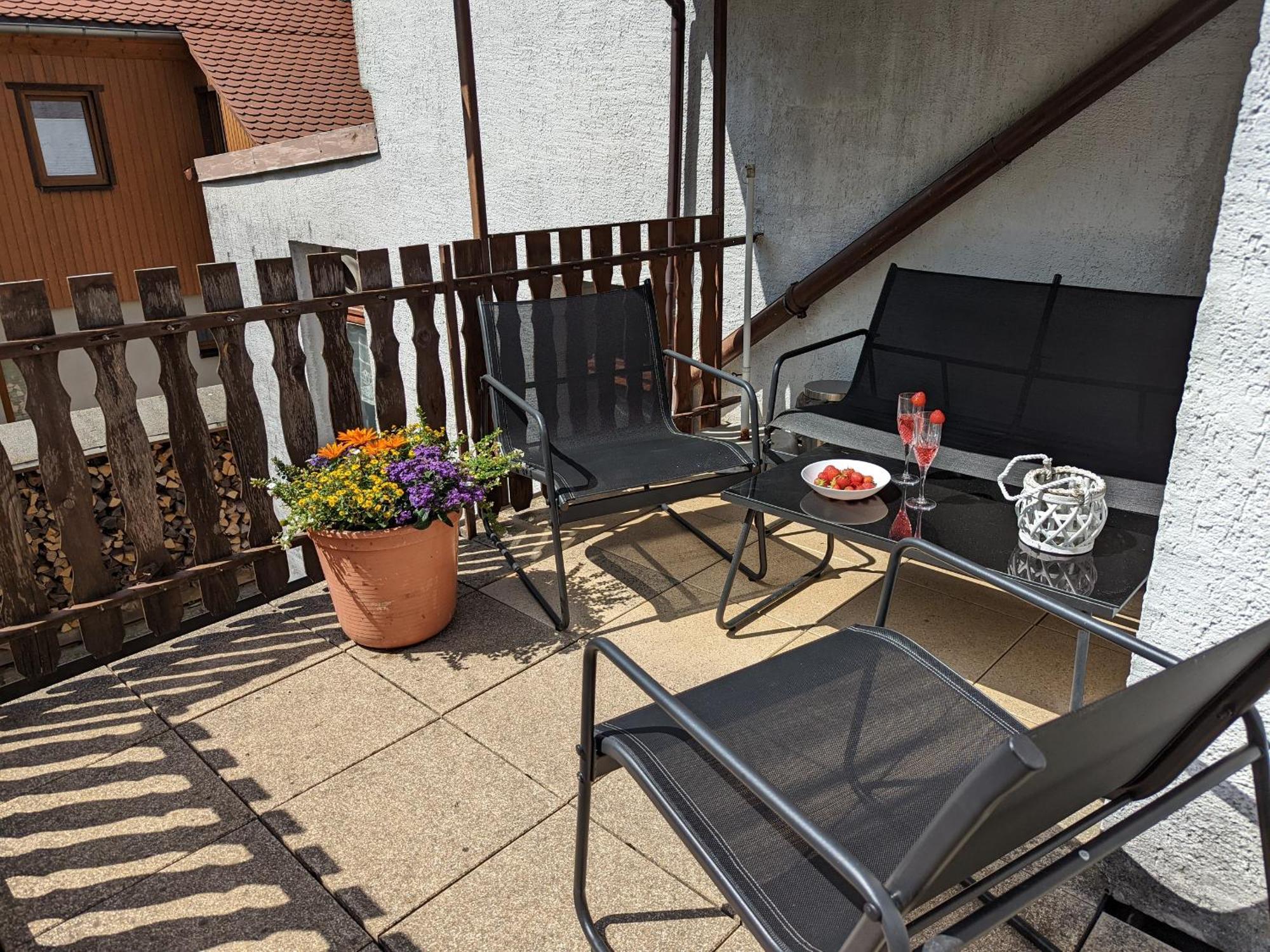 H1 - Urlaubsmagie - Pool & Terrasse Zum Entspannen Sebnitz Dış mekan fotoğraf
