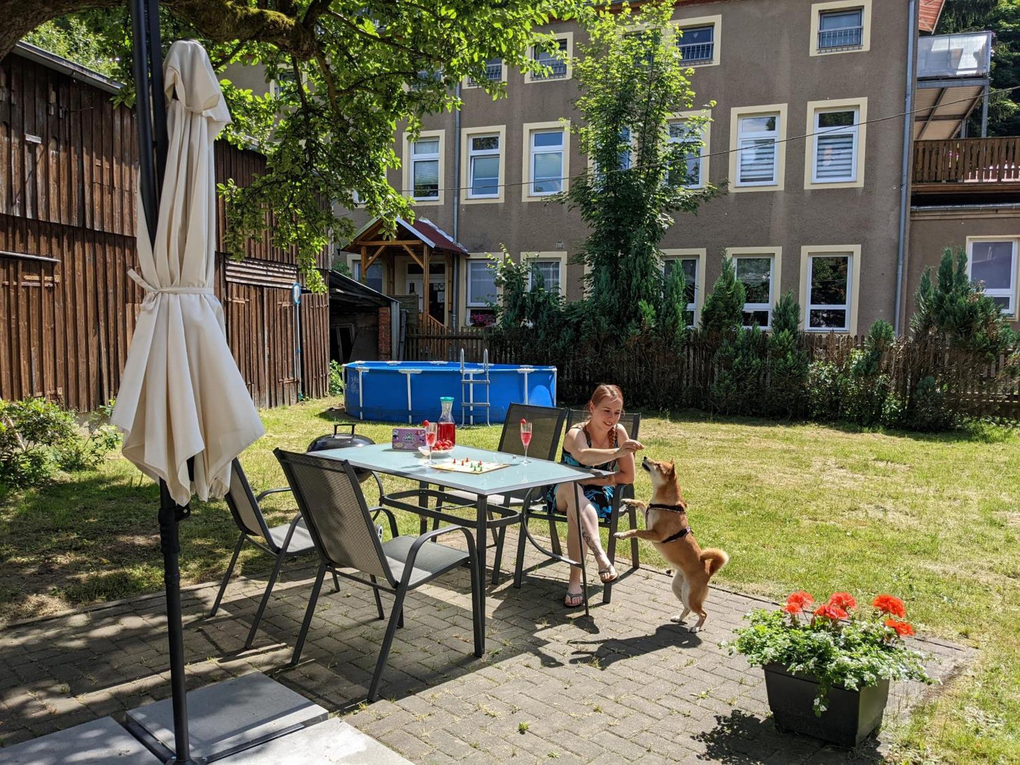 H1 - Urlaubsmagie - Pool & Terrasse Zum Entspannen Sebnitz Dış mekan fotoğraf